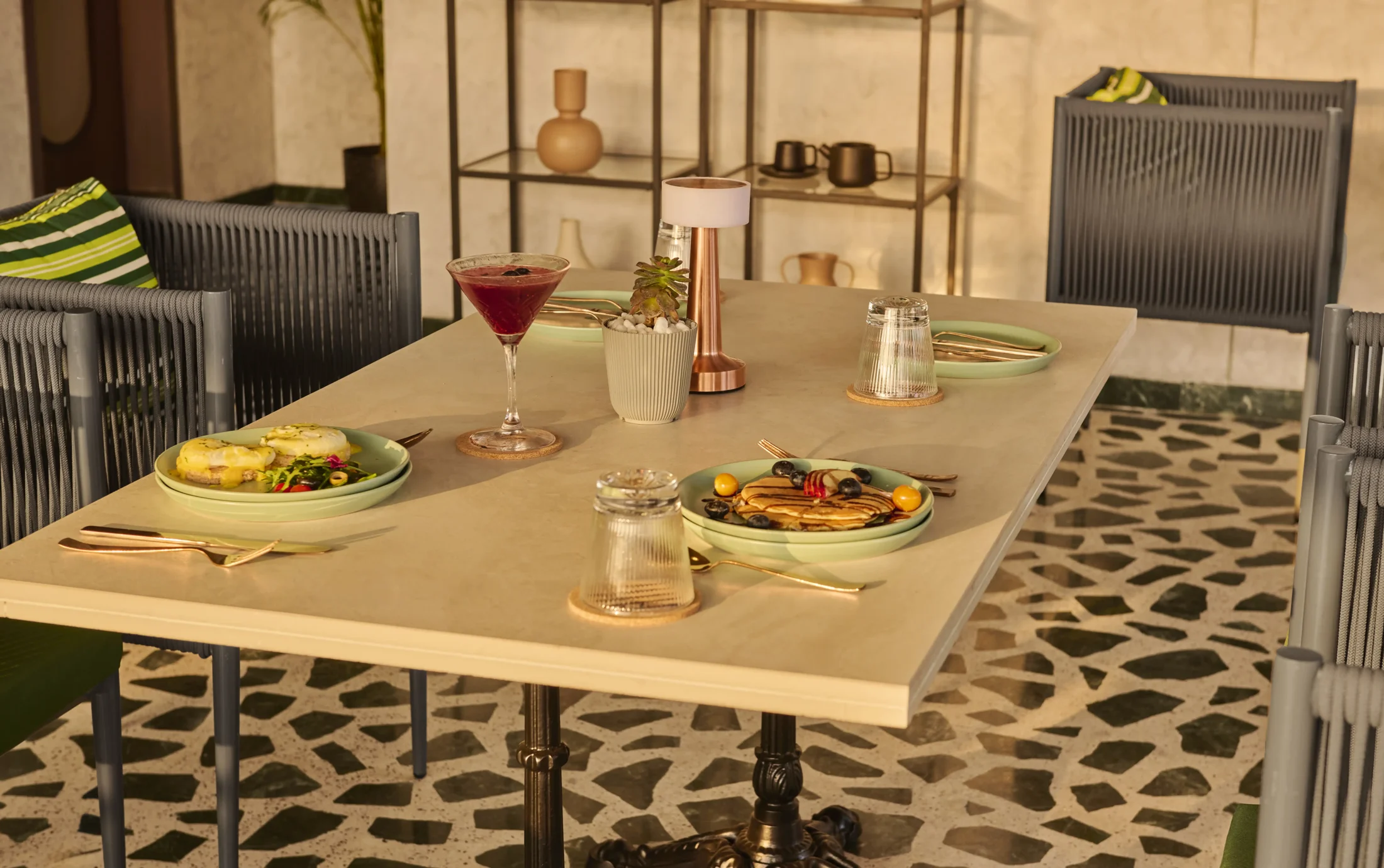 Plates and drinks at Cabami